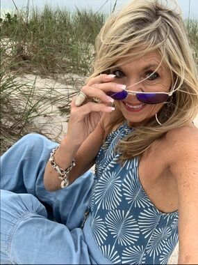 Meet your Posher, Debra